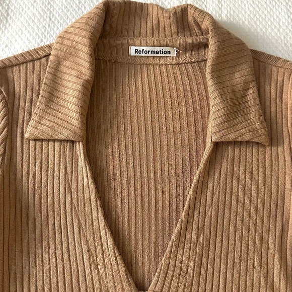 Reformation Luce Ribbed Bell Sleeve Top SZ SMALL - Picture 5 of 7